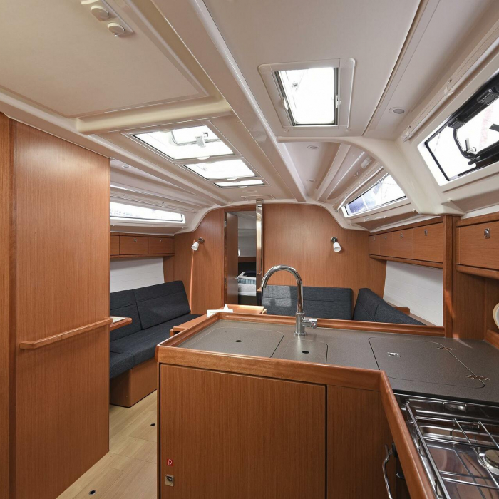 Nancy | Bavaria Cruiser 37 photo 8