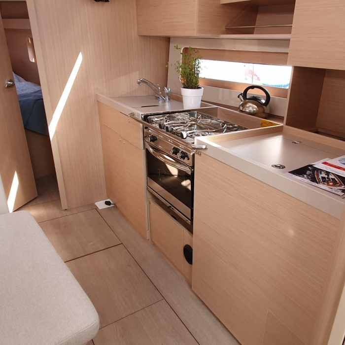 Breeze | Oceanis 37.1 photo 14