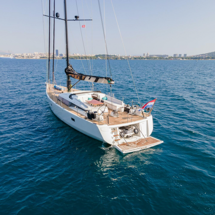 Bubbles | CNB 76 photo 3