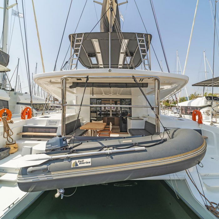 Reina (ONLY SKIPPERED) | Lagoon 50 A/C & GEN & WM photo 3