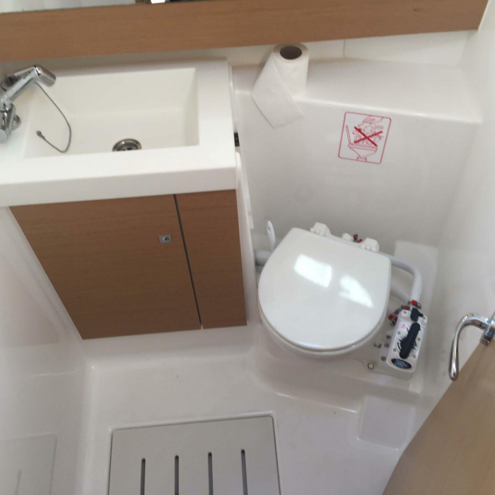 Amazing | Dufour 412 GL photo 27