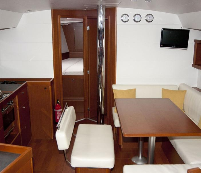 Kiki | Oceanis 45 photo 23