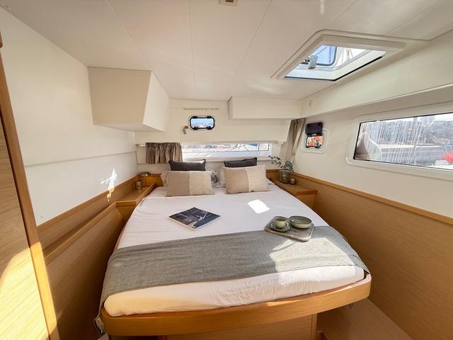 Mares | Lagoon 42 photo 11