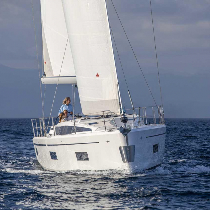 Fortuna | Bavaria C42 photo 3