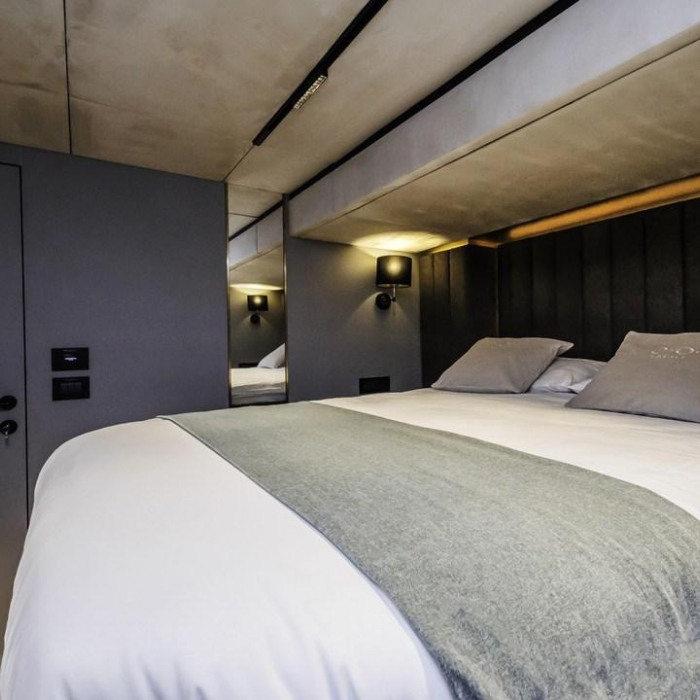 Over the Moon | Moon 6TY Power photo 9