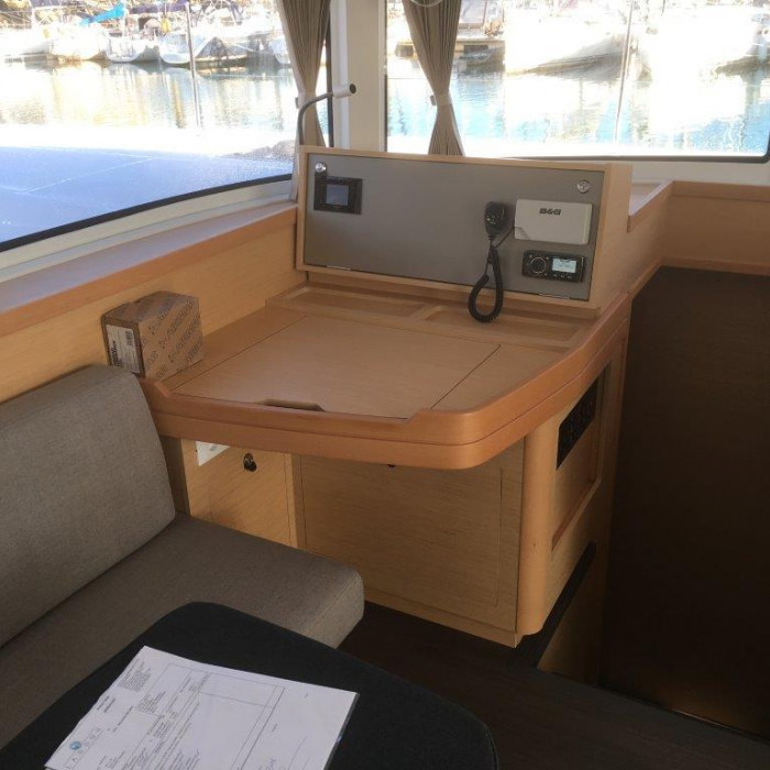 Martine | Lagoon 42 photo 11