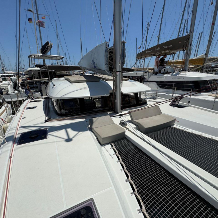 Lady Ellen | Excess 11 - 4 + 2 cab. photo 3