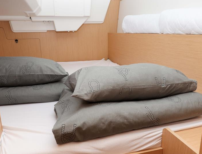 Aquarius | Oceanis 35.1 photo 16