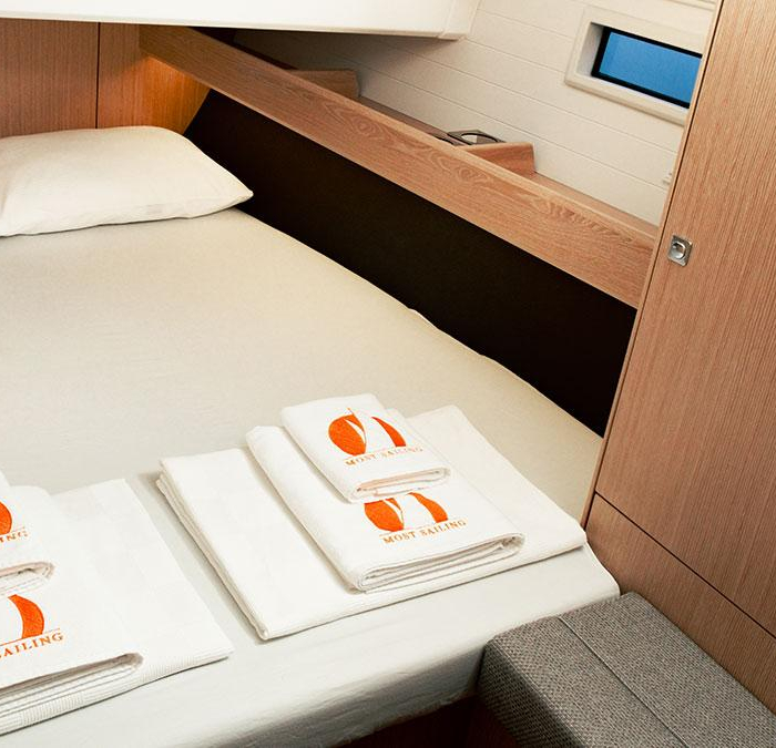 Barcelona | Bavaria Cruiser 46 photo 30