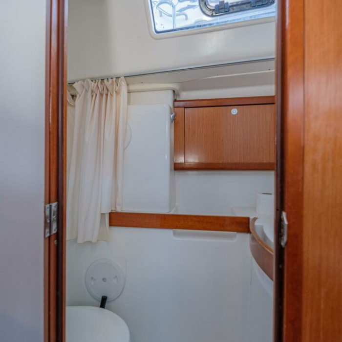 Belamour | Oceanis 43 photo 18