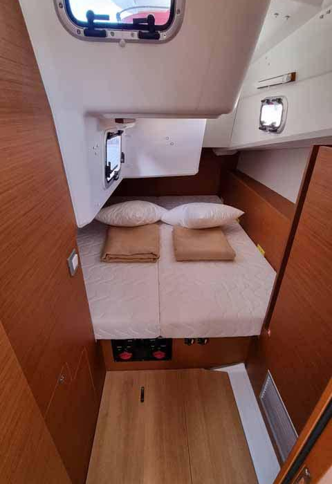 Bella Mia | Sun Odyssey 380 photo 11