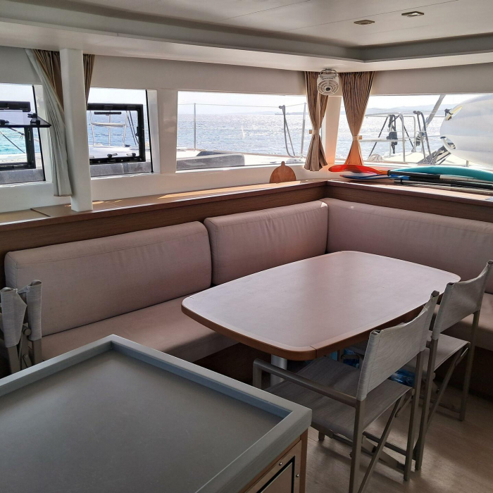 Harael | Lagoon 450 Flybridge photo 10