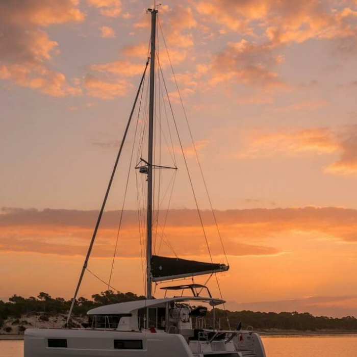 D Arros | Lagoon 40-4 photo 3