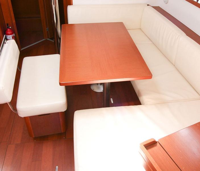 Kiki | Oceanis 45 photo 18