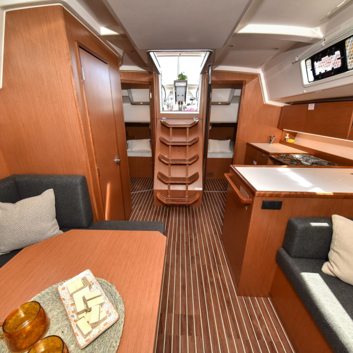 Seka VI | Bavaria C38 photo 4