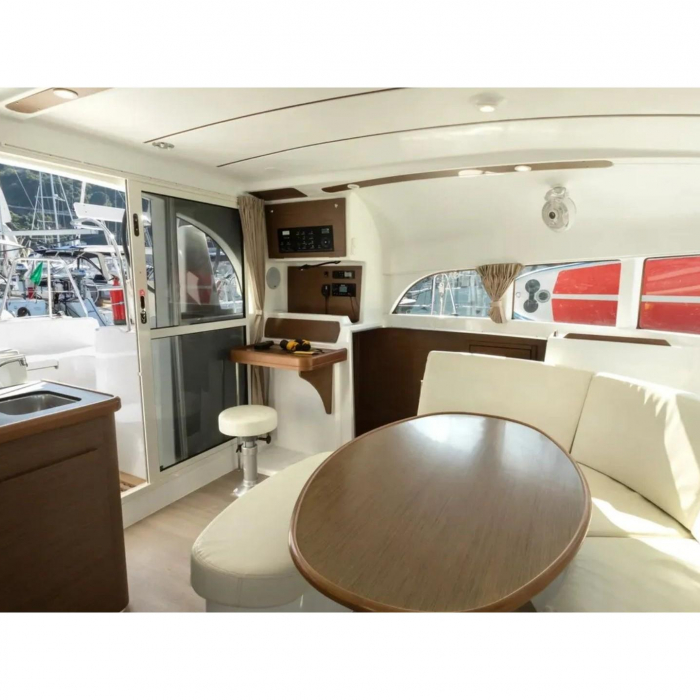 Ploto | Lagoon 380[G] photo 10