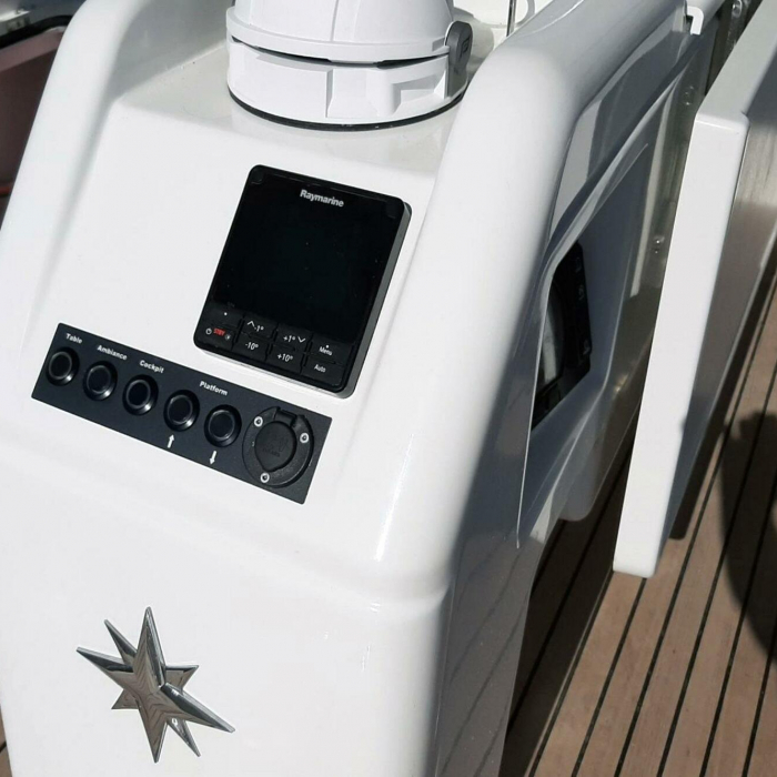 Saravah | Sun Odyssey 410 photo 4