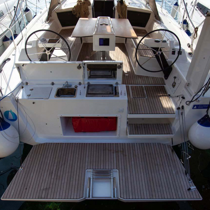 Lana | Dufour 430 GL photo 3