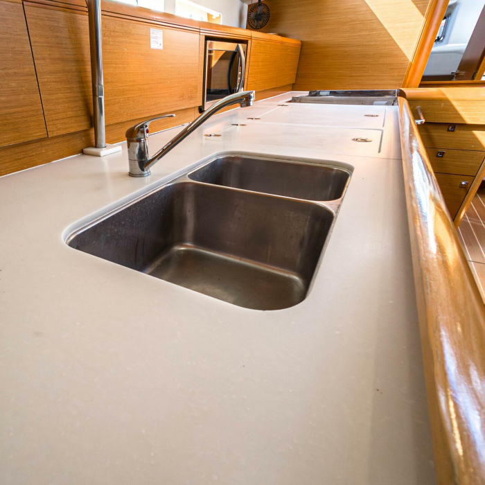 Elise af Sweden | Sun Odyssey 519 photo 23