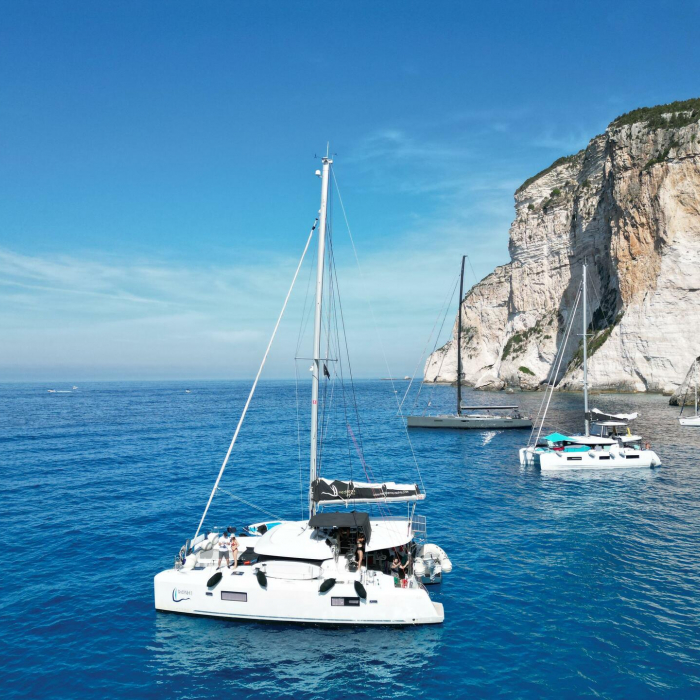 Dioni | Lagoon 42 photo 18