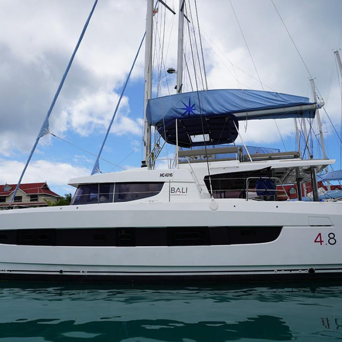 Esther | Bali 4.8 photo 1