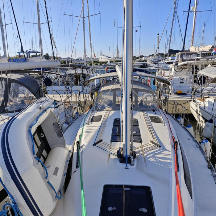 Atena | Bavaria Cruiser 37 photo 3