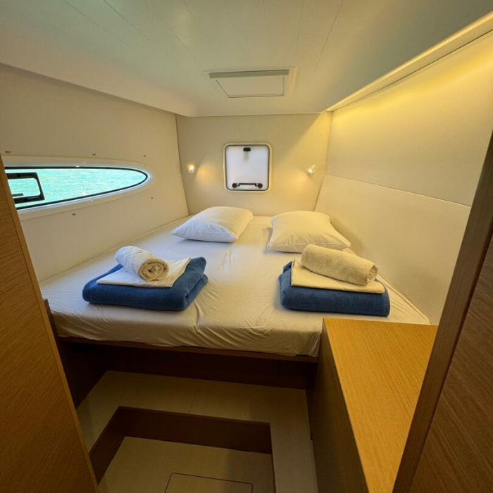 Blue Kiss | Excess 14 photo 10