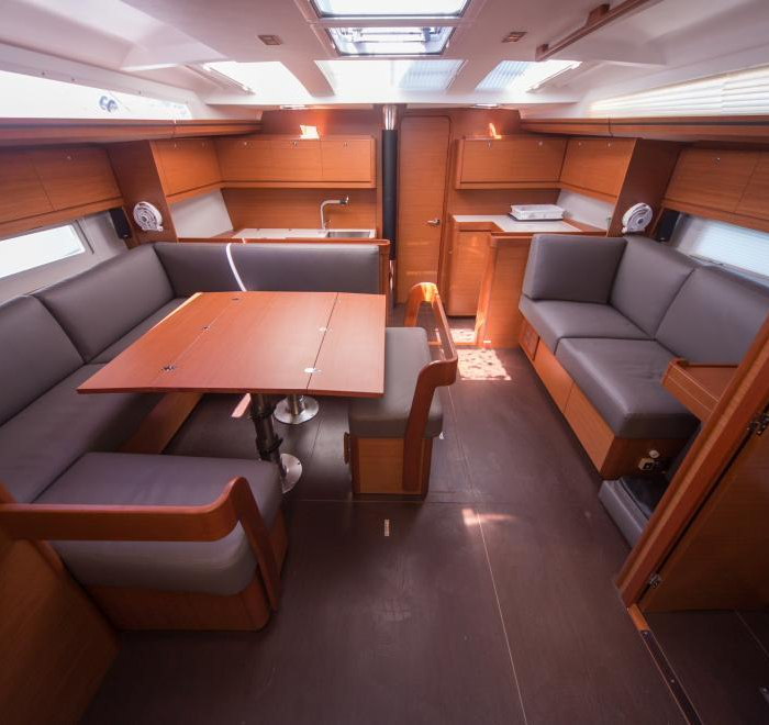 Houat | Dufour 520 GL photo 17
