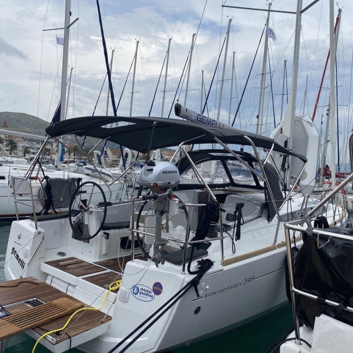 gemelli | Sun Odyssey 349 - 3 cab. photo 2