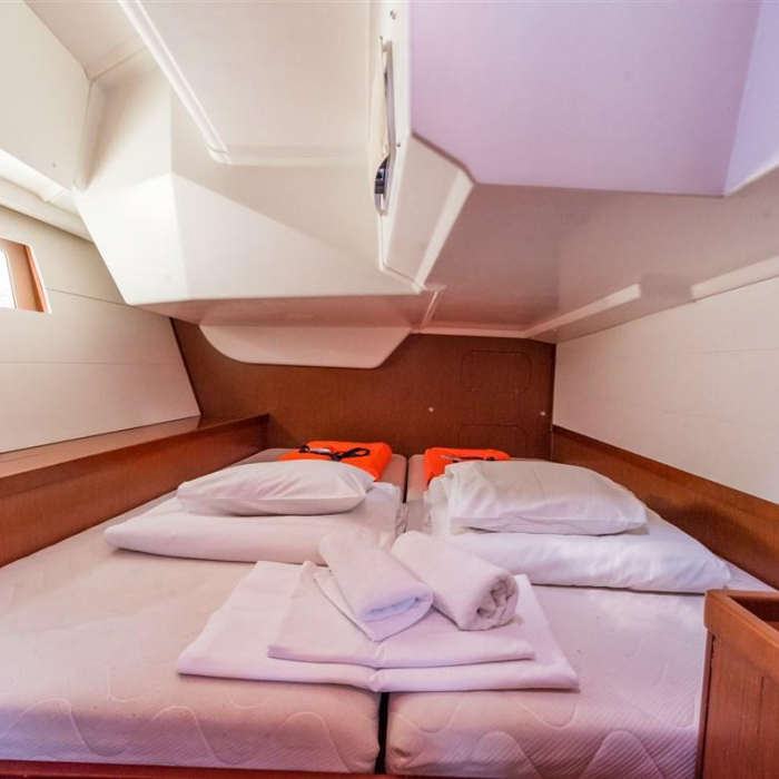 ULTRA DUBROVNIK | Oceanis 48 photo 11