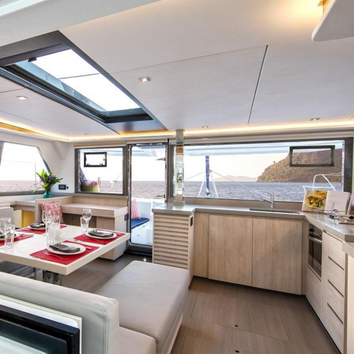  | Moorings 4500L photo 4