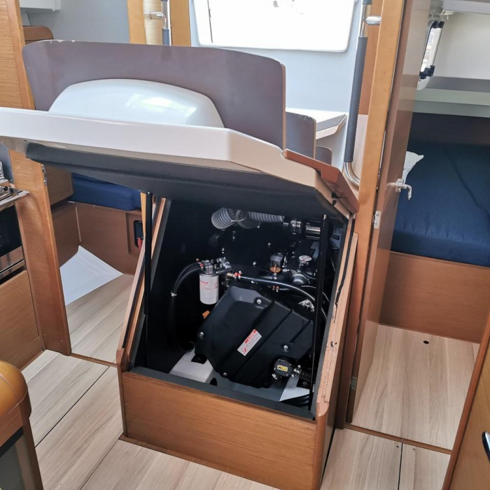 Star Gazer | Sun Odyssey 419 photo 11