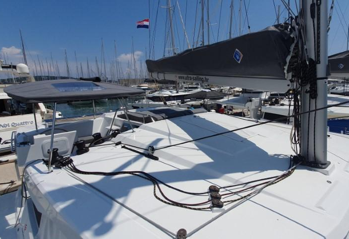 Crazy Diamond | Fountaine Pajot Astrea 42 photo 7