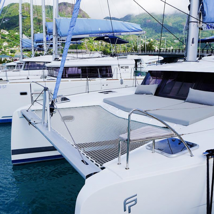 Barnacle | Fountaine Pajot Isla 40 photo 4