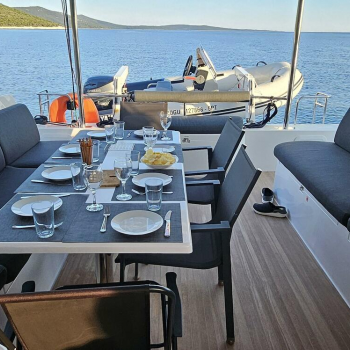 Master Yoda | Nautitech 40 Open photo 11