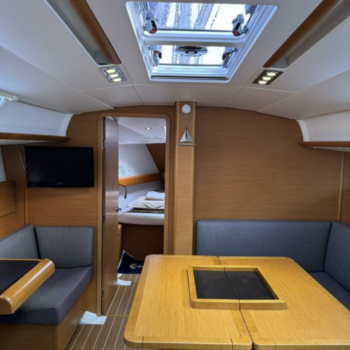 ZikkZakk | Sun Odyssey 409 photo 4