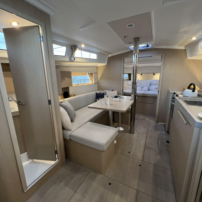 Jana | Oceanis 38.1 photo 36