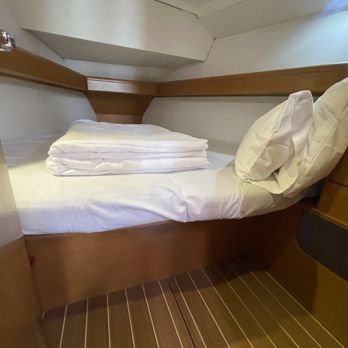 Agatha | Sun Odyssey 36i photo 32