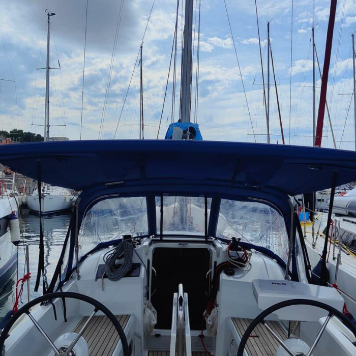 Amal | Oceanis 30.1 photo 1