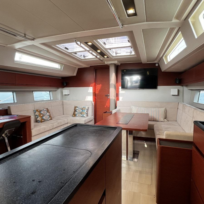 MiR | Hanse 548 photo 39