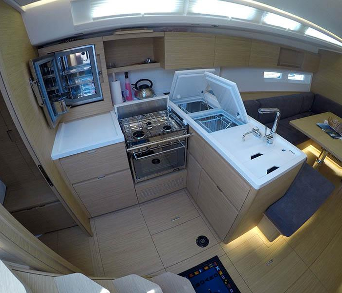 Sportski Vuk 44 | Grand Soleil 44 photo 33