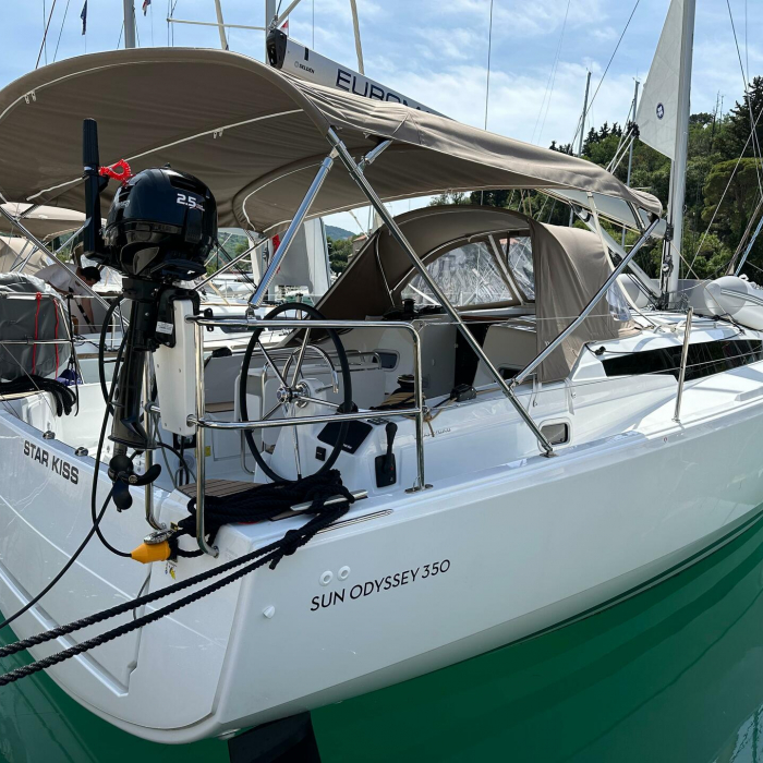 Star Kiss | Sun Odyssey 350 photo 2