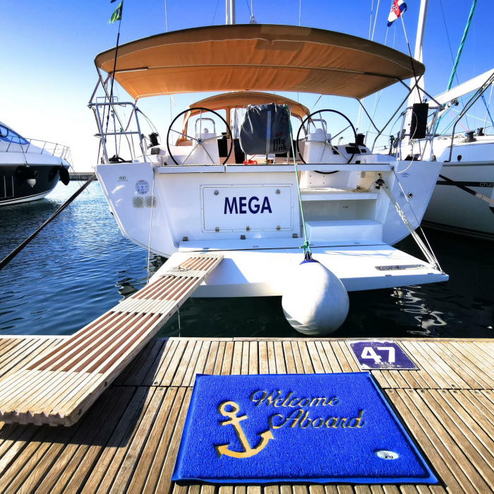 Mega | Dufour 460 photo 7