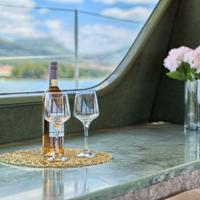 Gold | Luna 49 photo 31