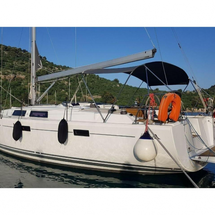 Beau Gosse | Hanse 415 photo 23