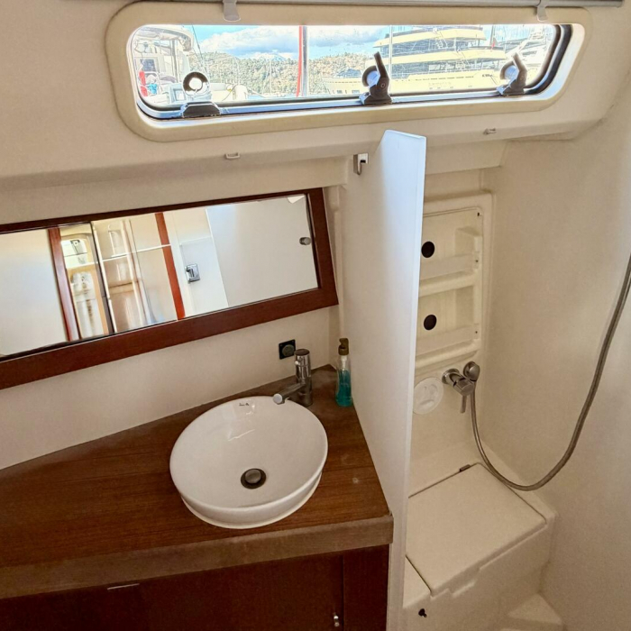 Beau Gosse | Hanse 415 photo 19