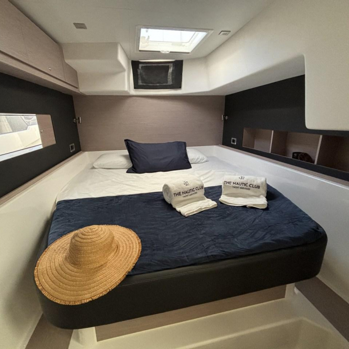 Siente El Mar | Dufour 48 Catamaran photo 16