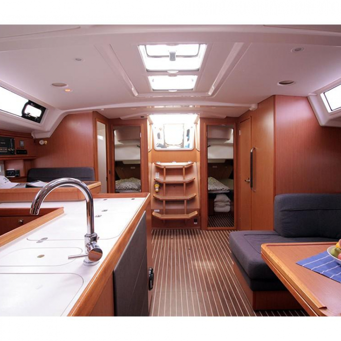 Maximum | Bavaria Cruiser 56 photo 9