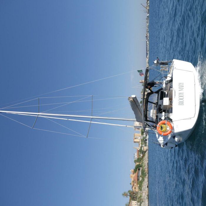 Bloody Mary | Dufour 430 photo 14