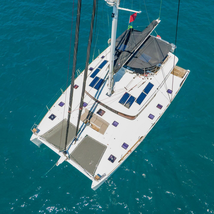 Amber | Lagoon 560 photo 7